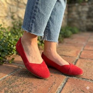 TOMS Suede Julie Flat Shoes Women's 5.5